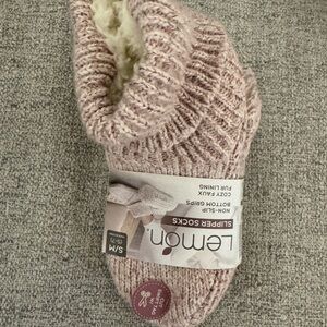 New lemon slipper socks